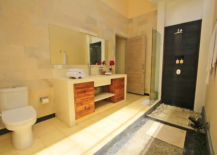 Rumah Lumbung Villa *