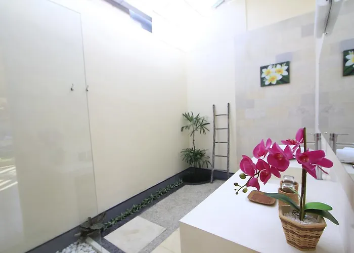 Rumah Lumbung Villa *